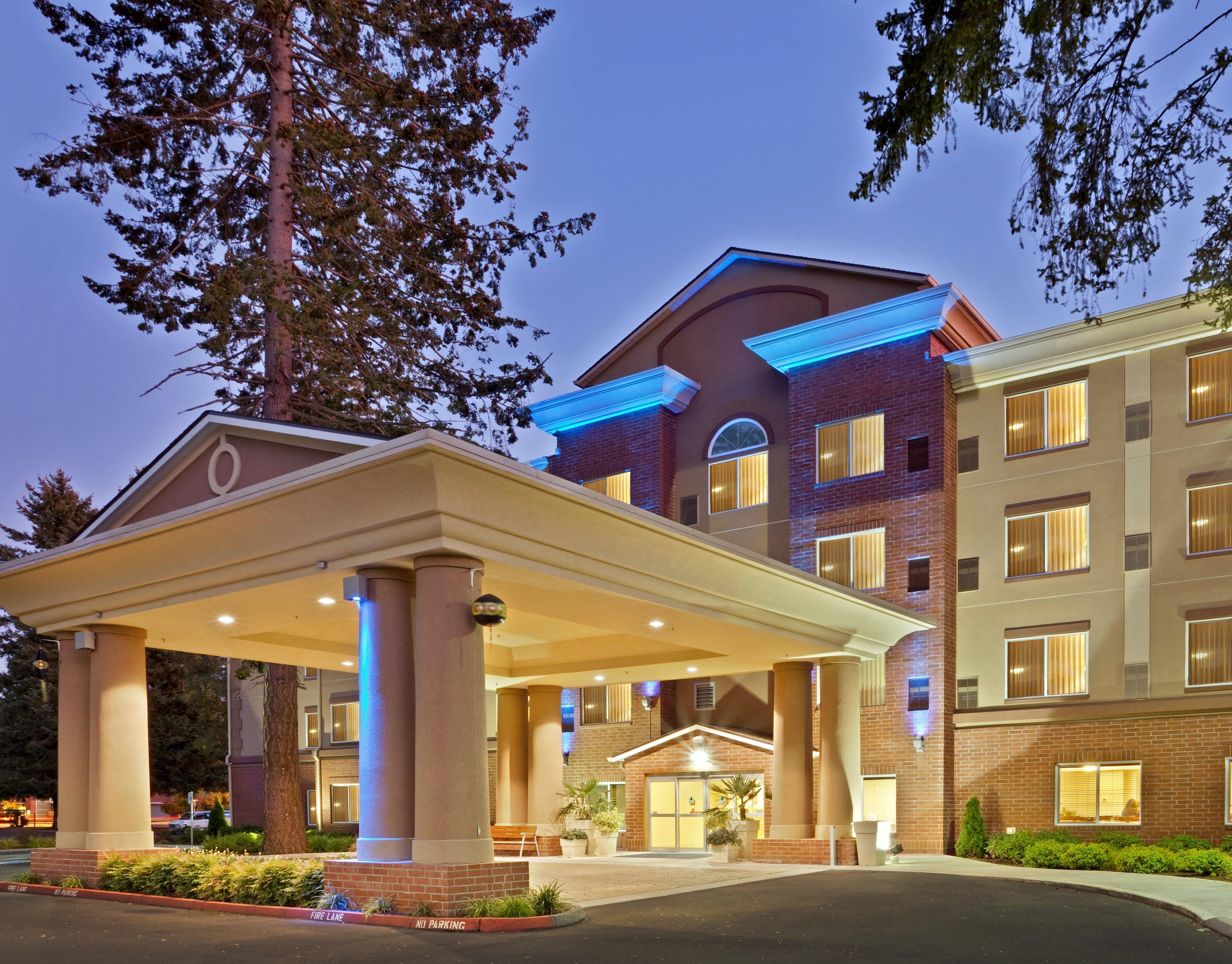Holiday Inn Express & Suites Lacey - Olympia By Ihg Extérieur photo